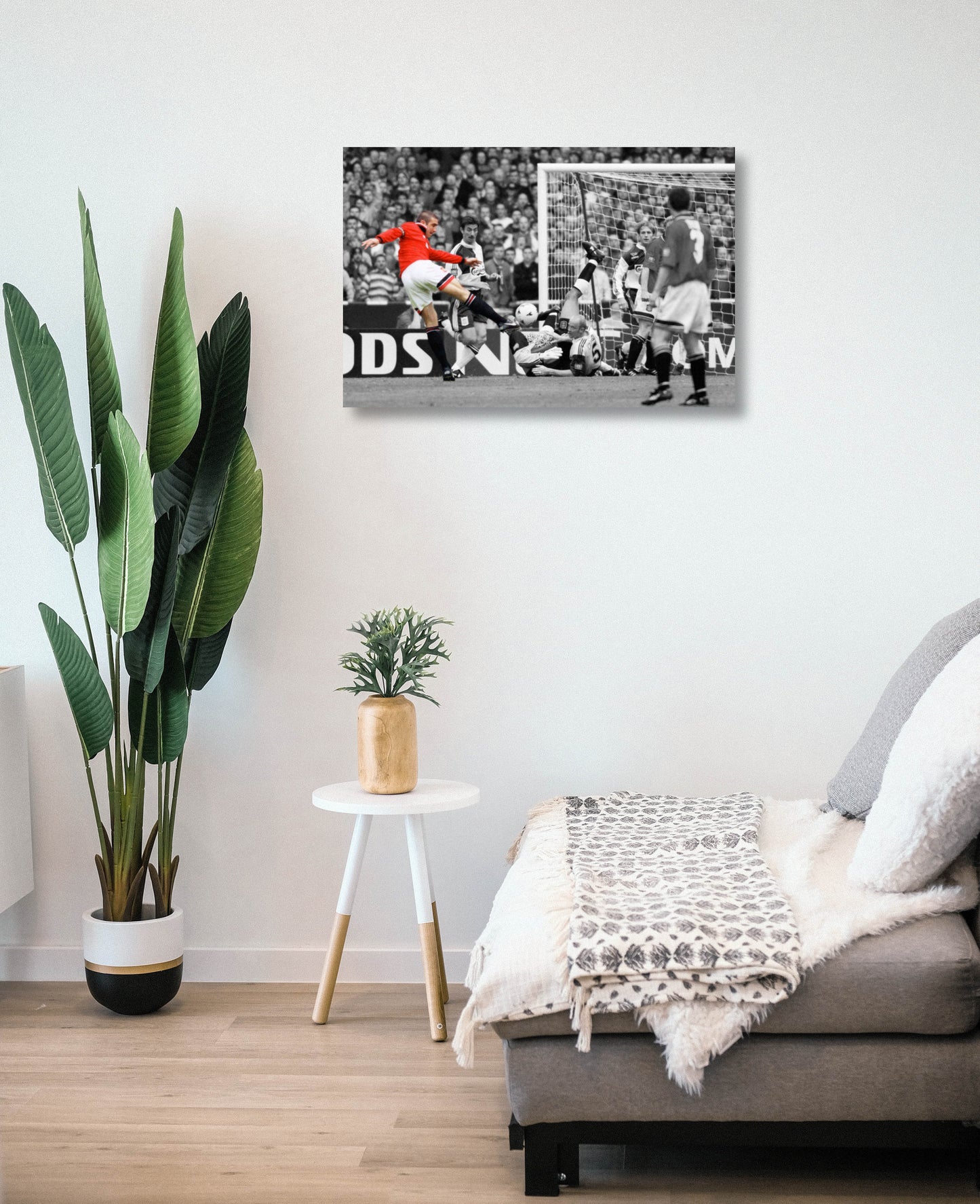 Eric Cantona Manchester United Legends Spot Colour Photo Memorabilia