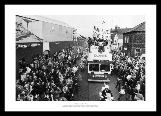 Liverpool FC 1981 European Cup Final Open Top Bus Celebrations Photo Memorabilia