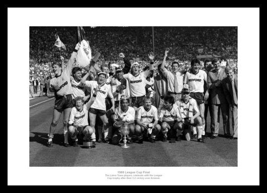 Luton Town 1988 League Cup Final Team Photo Memorabilia