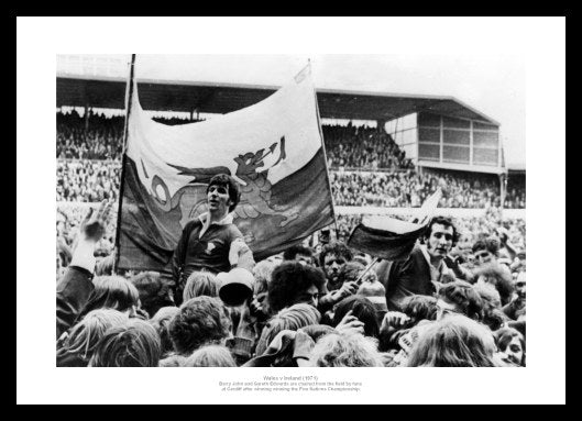 Gareth Edwards & Barry John 1971 Wales Rugby Photo Memorabilia