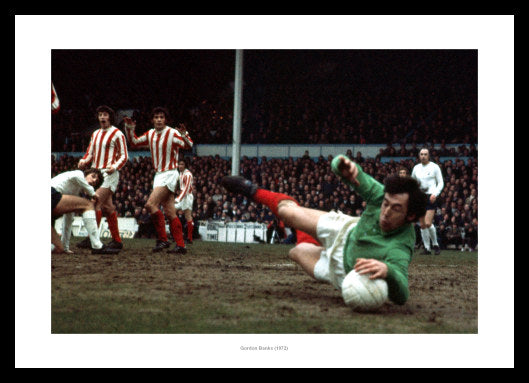 Stoke City Legend Gordon Banks 1972 Photo Memorabilia