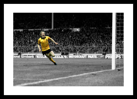 Andy Gray Wolves 1980 League Cup Final Spot Colour Photo Memorabilia