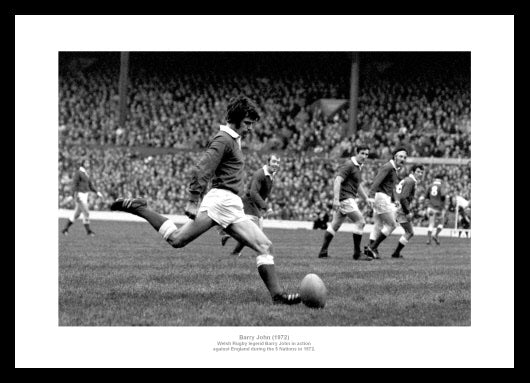 Barry John 1972 Five Nations Wales Rugby Photo Memorabilia