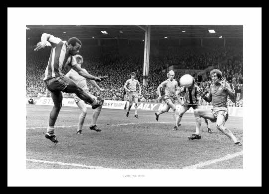 West Bromwich Albion Legend Cyrille Regis 1978 Photo Memorabilia