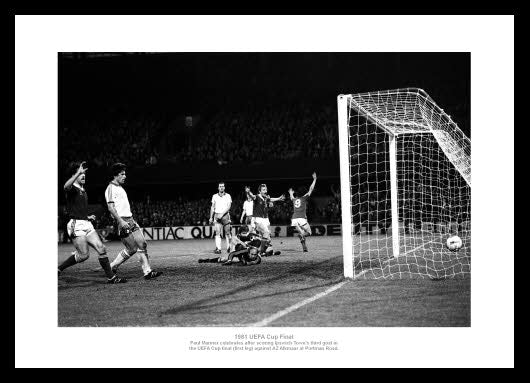 Ipswich Town 1981 UEFA Cup Final Mariner Goal Photo Memorabilia