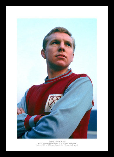 Bobby Moore 1962 West Ham United Photo Memorabilia