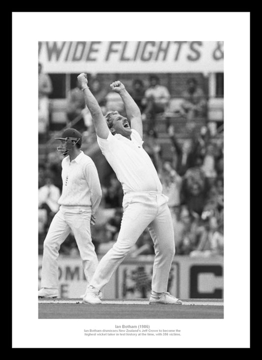 Ian Botham Becomes Highest Wicket Taker Photo Memorabilia