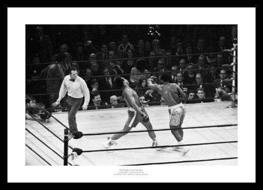 Muhammad Ali v Joe Frazier Fight of the Century 1971 Photo Memorabilia