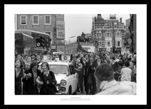 Chelsea FC 1970 FA Cup Final Open Top Bus Photo Memorabilia
