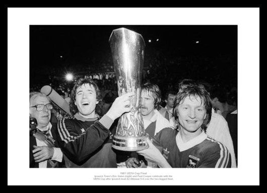 Ipswich Town AZ 67 coupe UEFA 1981 fanion avec son certificat pennant | UK Ipswich Town AZ 67 coupe UEFA 1981 fanion avec son certificat pennant | UK