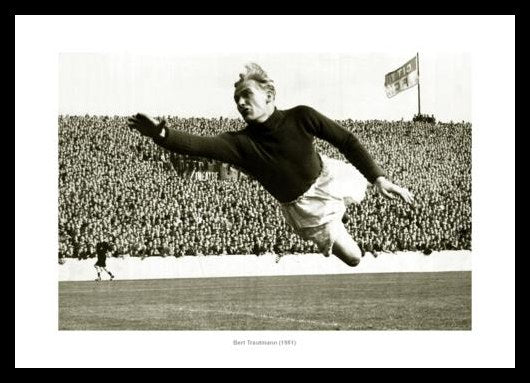 Manchester City Legend Bert Trautmann Photo Memorabilia