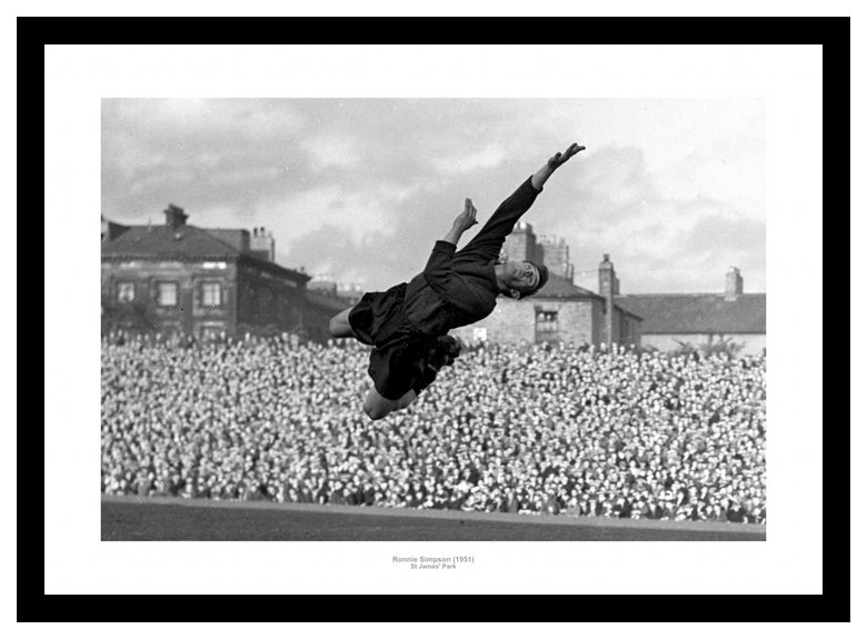 Newcastle United Ronnie Simpson St James Park 1951 Photo Memorabilia