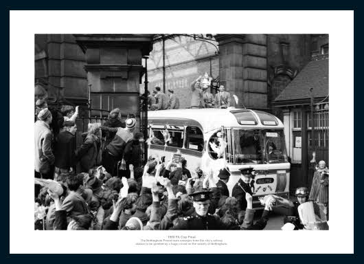 Nottingham Forest 1959 FA Cup Final Open Top Bus Photo Memorabilia