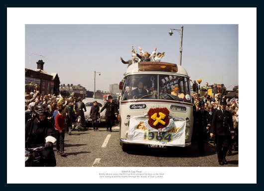 West Ham 1964 FA Cup Final Open Top Bus Photo Memorabilia