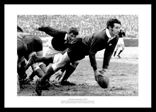 Gareth Edwards 1970 Five Nations Wales Rugby Photo Memorabilia